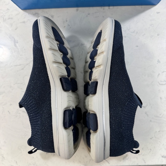 Sketchers Go Walk machine washable starlit navy slip ons, size 8.5 - Picture 9 of 16